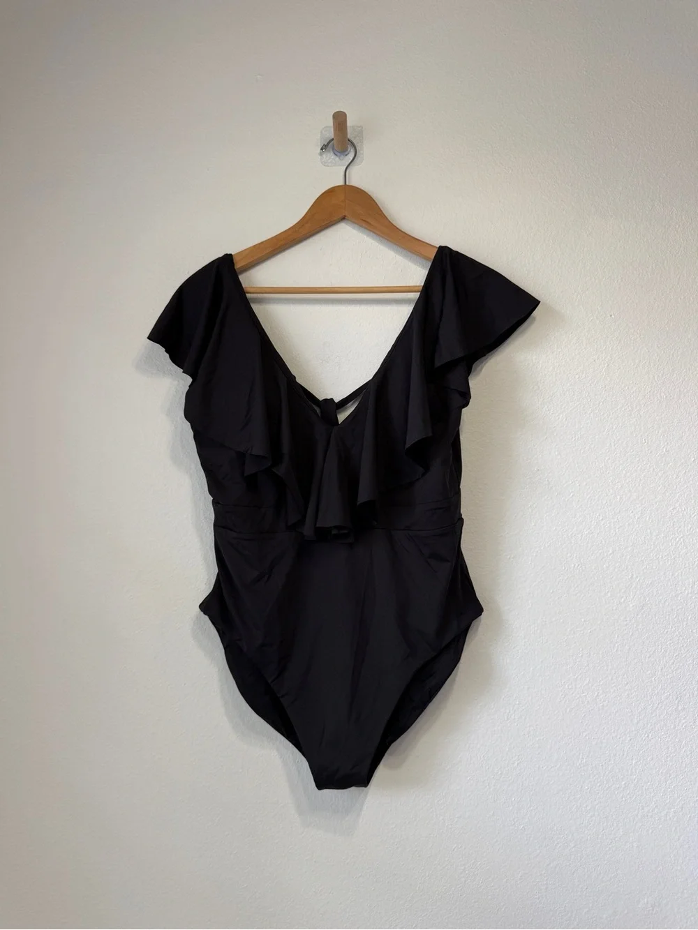 Trina Turk Swim & Spa Black Ruffle One Piece Swimsuit Size 14 NWT